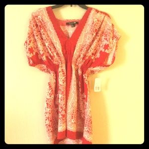 Brand new w/tags. Forever 21 lightweight tunic